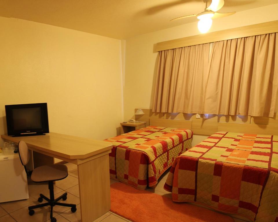 Hotel Antonio'S Санта-Крус-ду-Сул Номер фото
