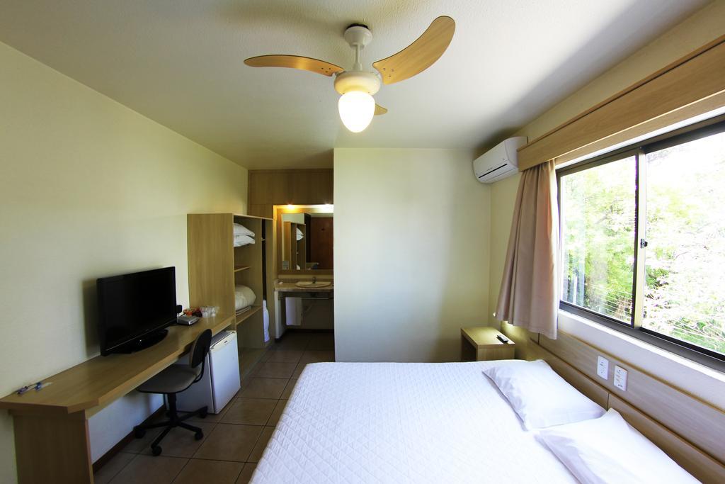 Hotel Antonio'S Санта-Крус-ду-Сул Экстерьер фото